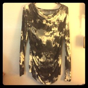 Long sleeve ruched top